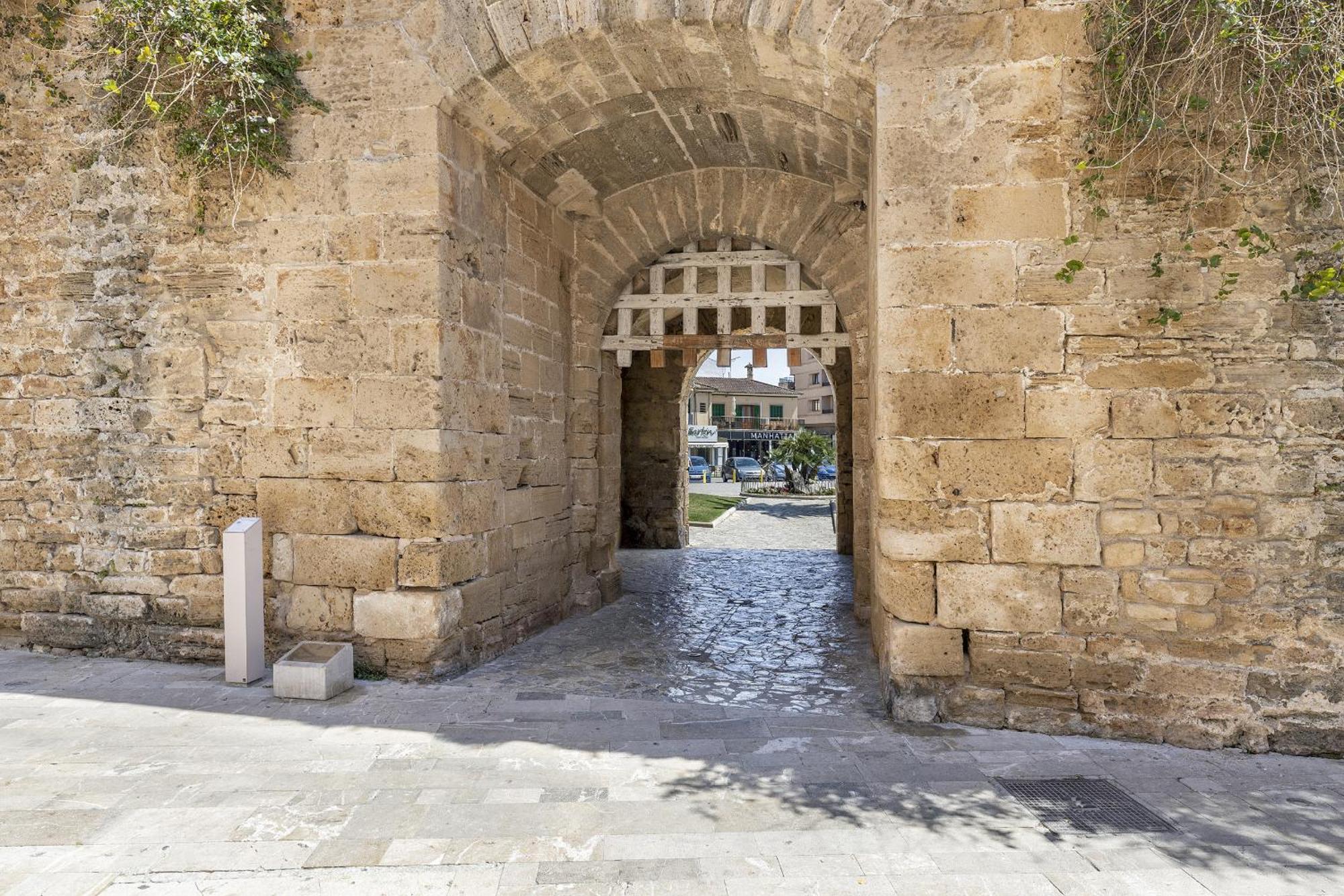 Duplex Flat In The Old Town Of